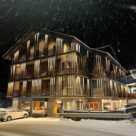 Hotel Silvana セルヴァ・ディ・ヴァル・ガルデーナ エクステリア 写真