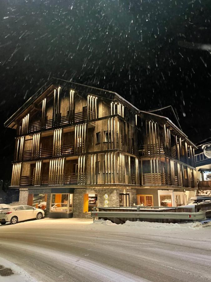 Hotel Silvana セルヴァ・ディ・ヴァル・ガルデーナ エクステリア 写真