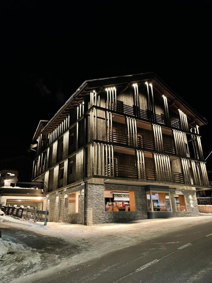 Hotel Silvana セルヴァ・ディ・ヴァル・ガルデーナ エクステリア 写真